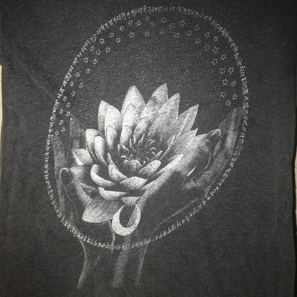 RARE Brandy Melville lotus crop top